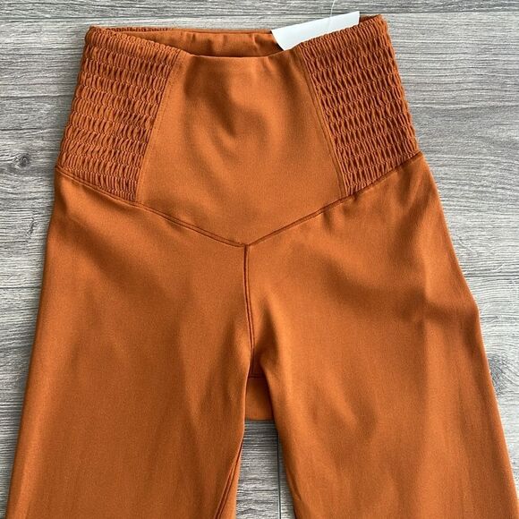 AERIE OFFLINE Real Me Smocked Waist 7/8 Legging XS Burnt Orange Neutral Athletic - Picture 3 of 8